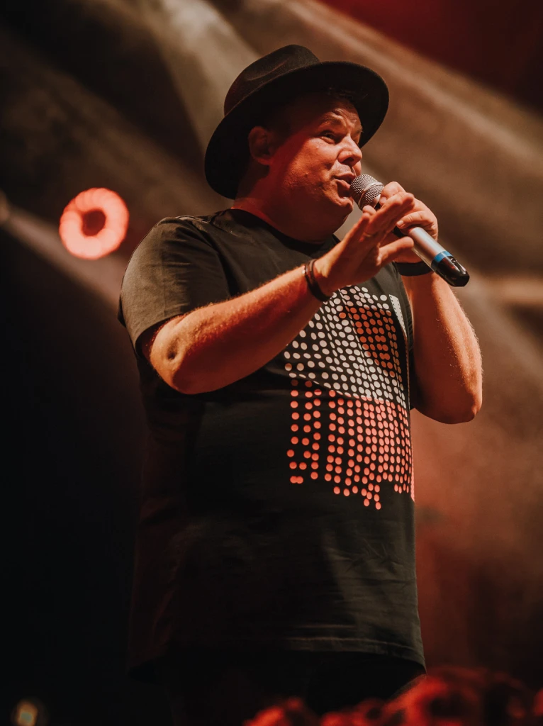 Bartek Michalczyk – portret artystyczny z profilu